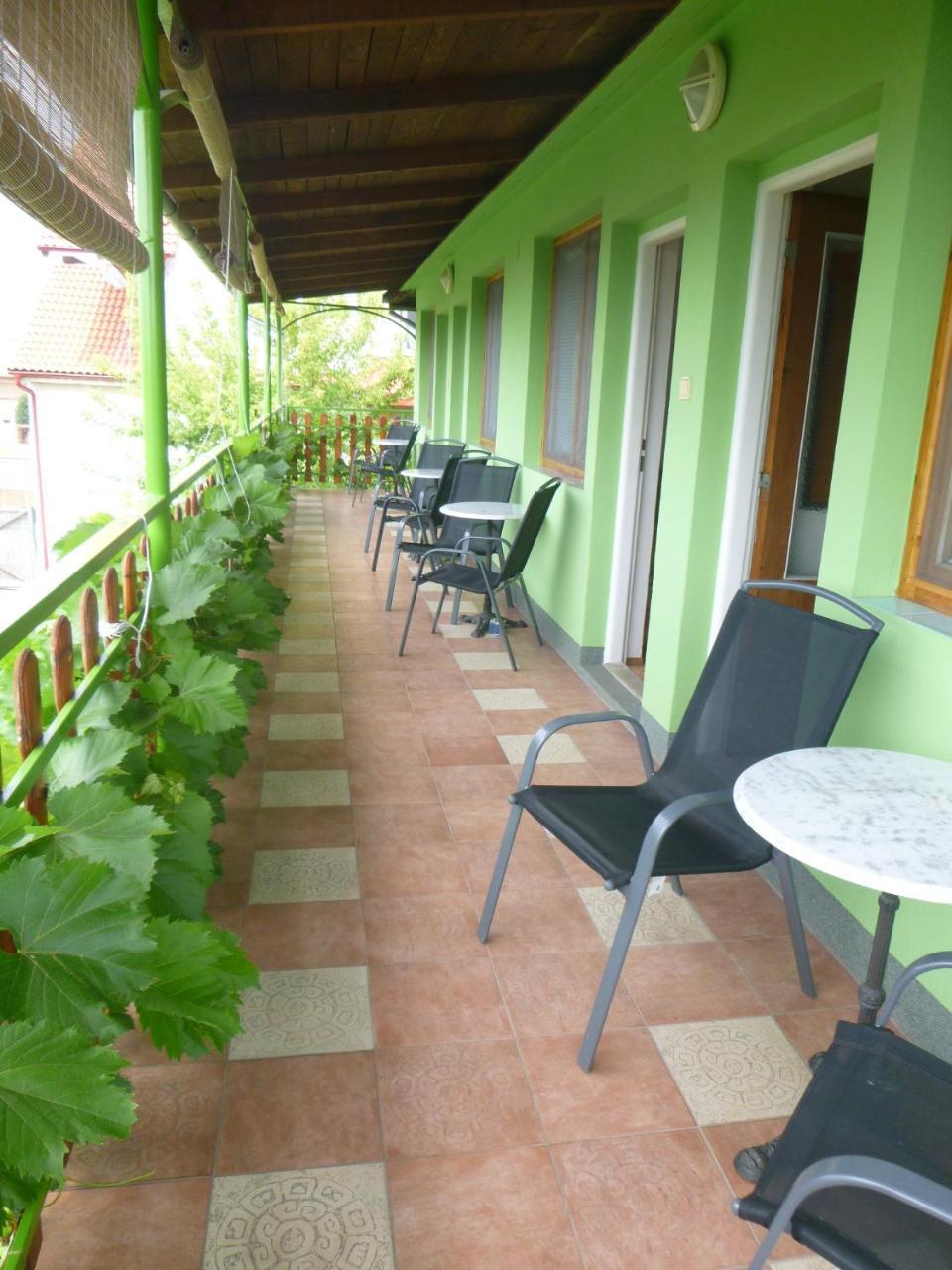 Hotel Afrodita Štúrovo Exterior foto